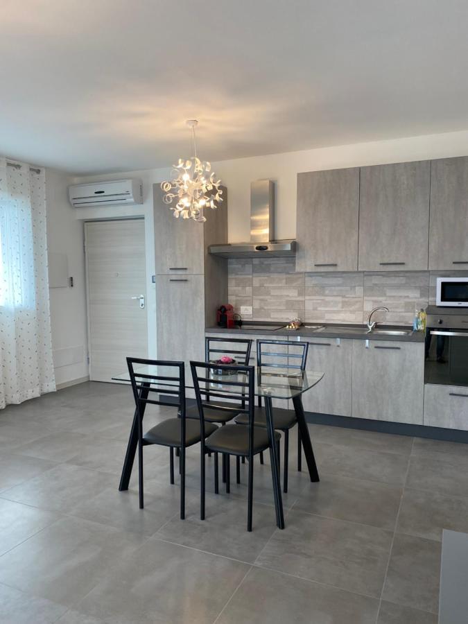 Marali Lake Apartments Di Enrica Bianchera Desenzano del Garda Ngoại thất bức ảnh